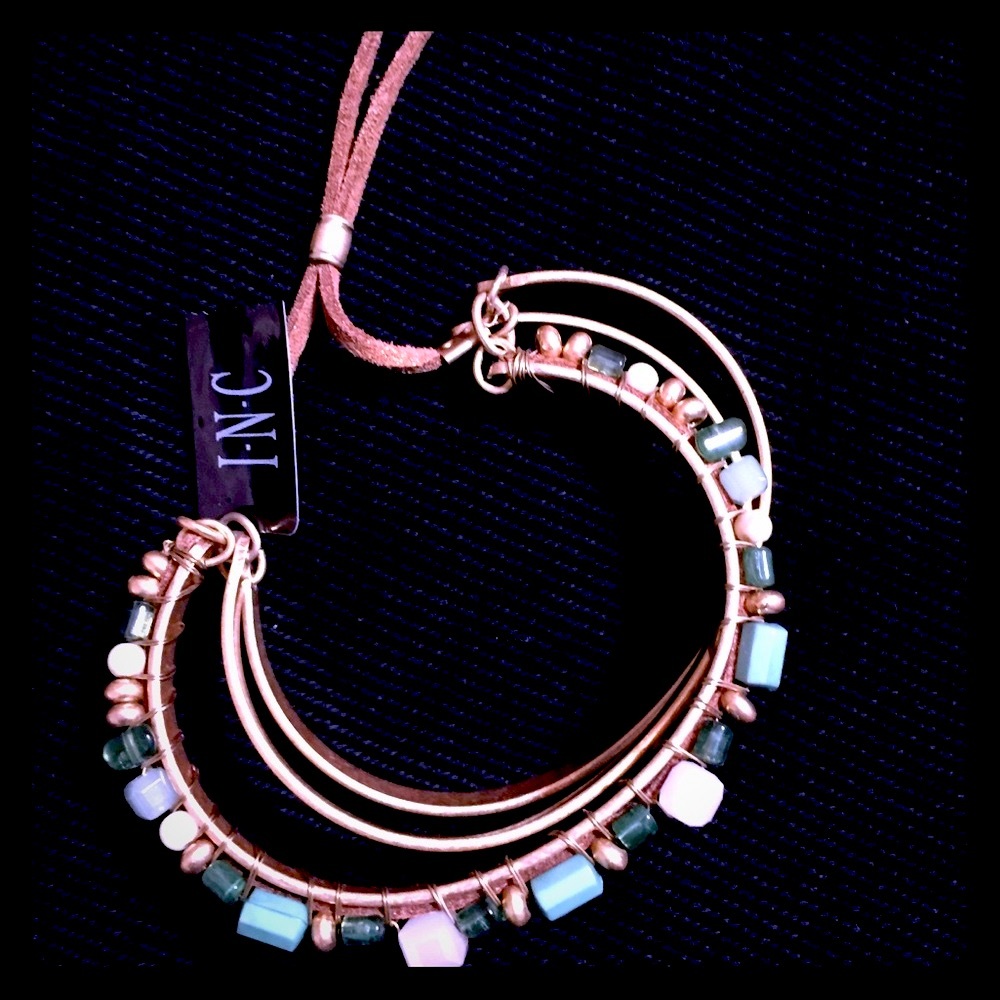 I.N.C. Gold bracelet set
